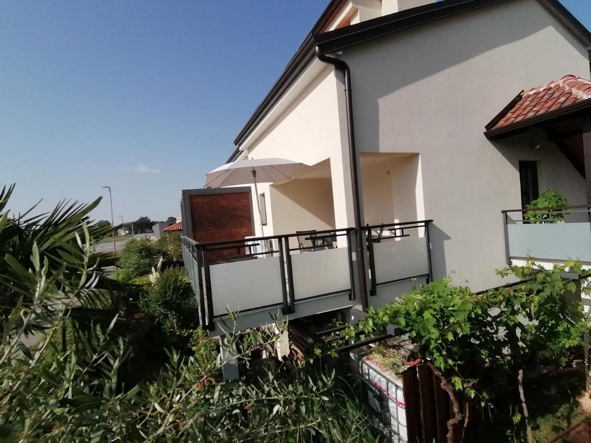 Apartmani Kiko Poreč Exterior foto