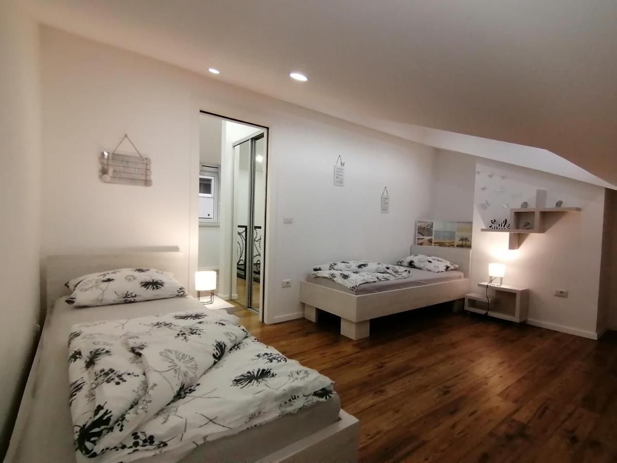 Apartmani Kiko Poreč Exterior foto