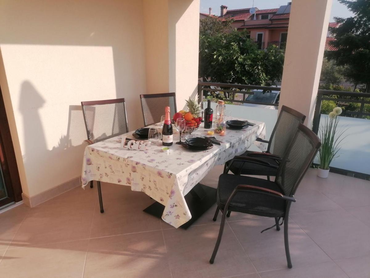 Apartmani Kiko Poreč Exterior foto